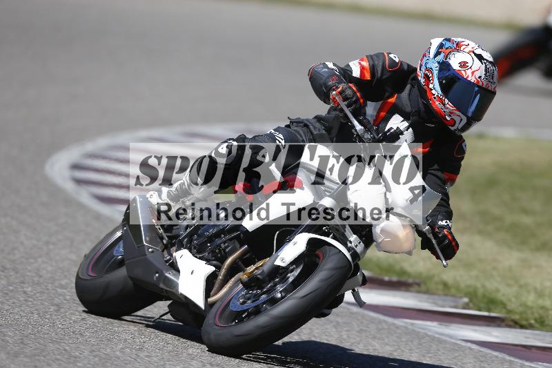 /15 22.05.2026  Plüss Moto Sport  Discover the Bike ADR /Gruppe gruen - Bike 1/4